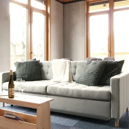 Apartment Optimist Apartmanhaz Velence