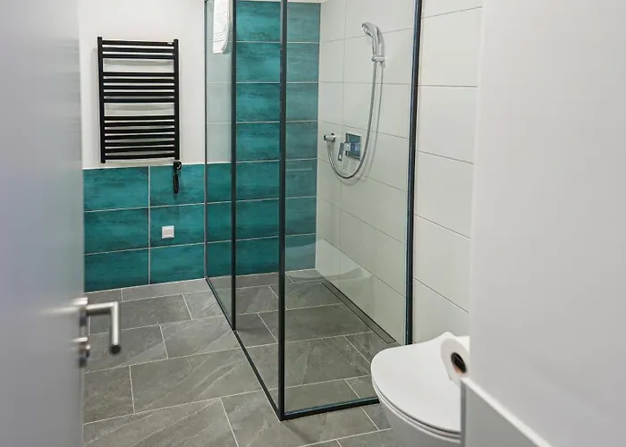 Апартаменты Optimist Apartmanhaz Веленце