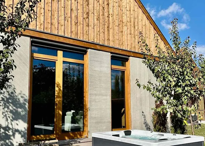 Optimist Apartmanhaz